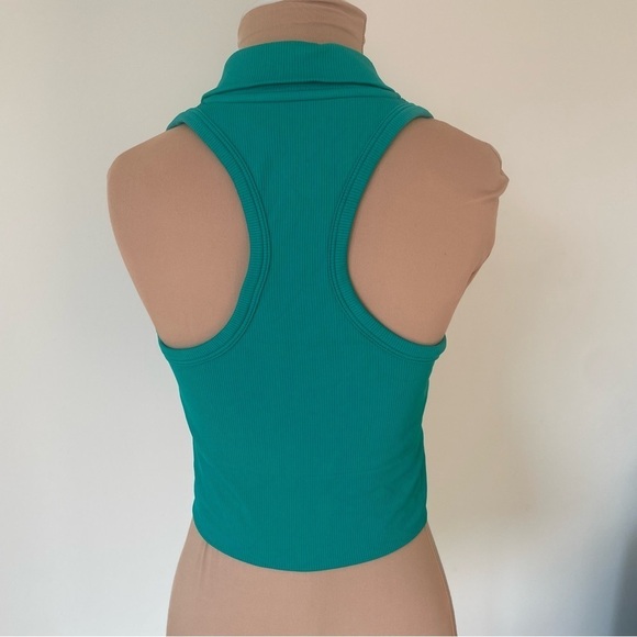 Athleta Bright Tropics Green Ribbed Aurora Seamless Crop Polo Tank Top EUC Sz S - Picture 7 of 12